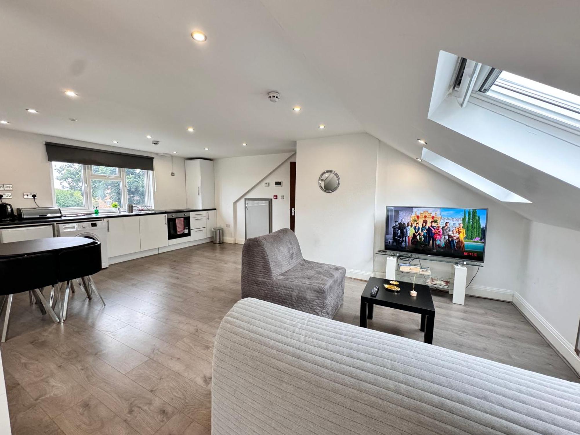 Hatton Apartments Heathrow Airport- Free Parking-Free Underground To And From Heathrow Airport Hatton Cross See Picture-See London Fast Hatton Cross To Central London 30Min Exteriör bild