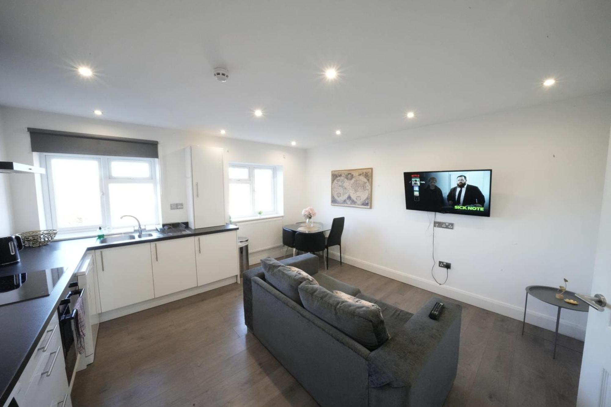Hatton Apartments Heathrow Airport- Free Parking-Free Underground To And From Heathrow Airport Hatton Cross See Picture-See London Fast Hatton Cross To Central London 30Min Exteriör bild