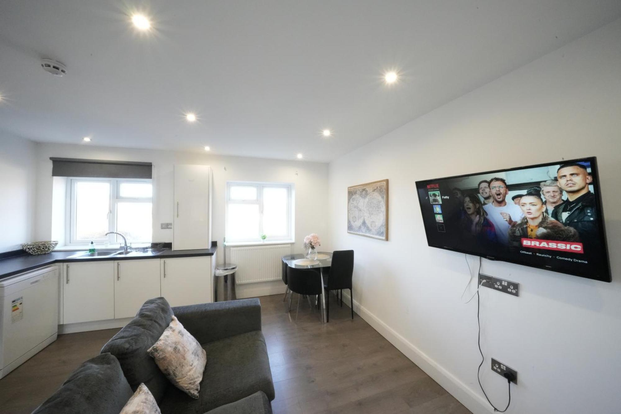 Hatton Apartments Heathrow Airport- Free Parking-Free Underground To And From Heathrow Airport Hatton Cross See Picture-See London Fast Hatton Cross To Central London 30Min Exteriör bild