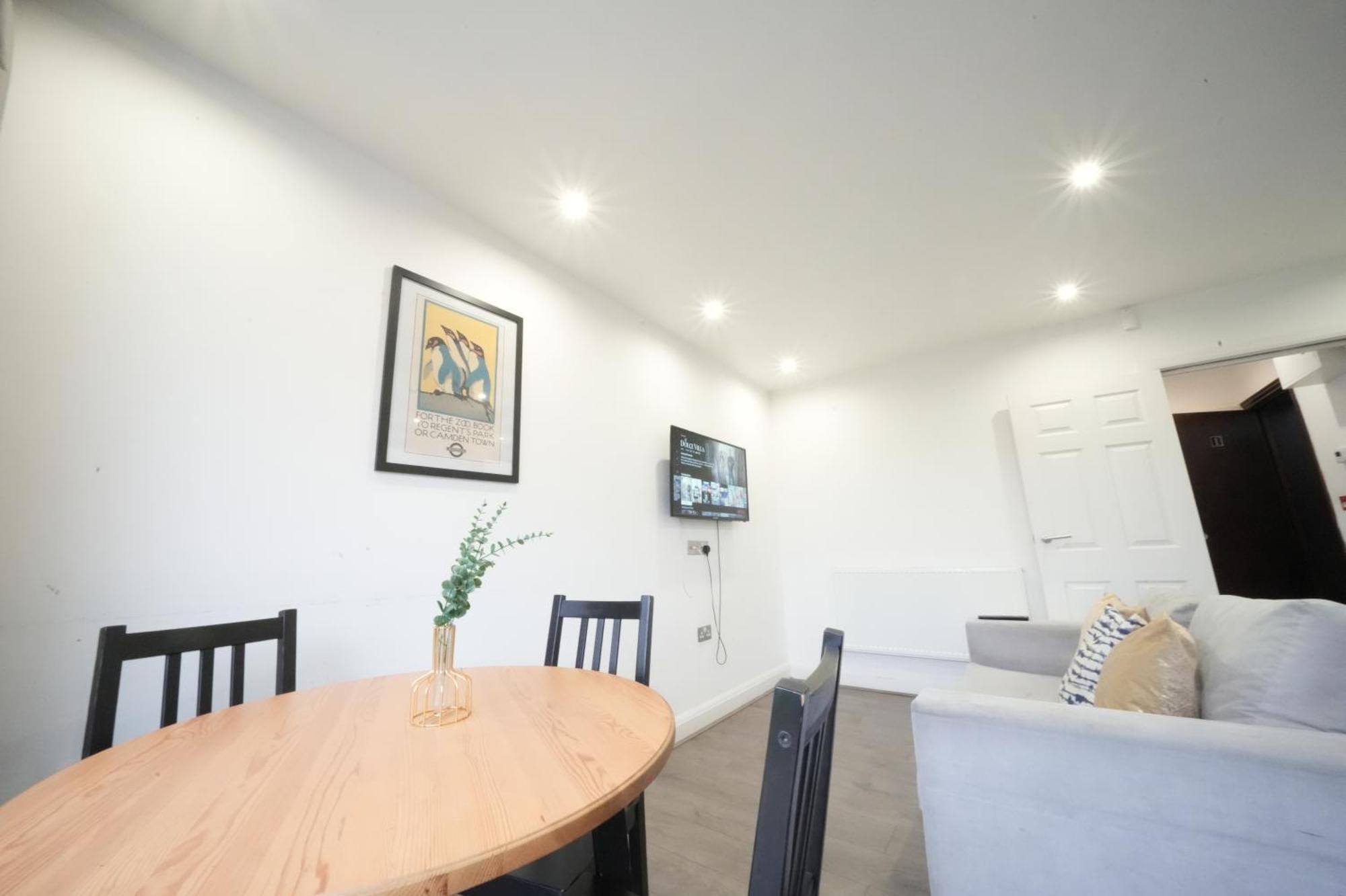 Hatton Apartments Heathrow Airport- Free Parking-Free Underground To And From Heathrow Airport Hatton Cross See Picture-See London Fast Hatton Cross To Central London 30Min Exteriör bild